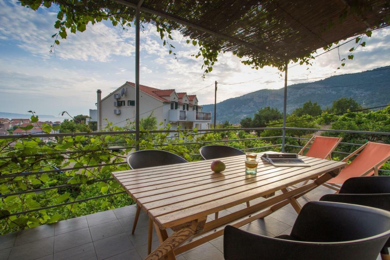 Apartments Zambarlin Komiža Exteriör bild